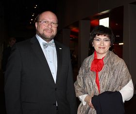 '捷克大使馆外交官贝迪姆·佩茨尔（Radim Pecl）和夫人兰卡（Lanka）'